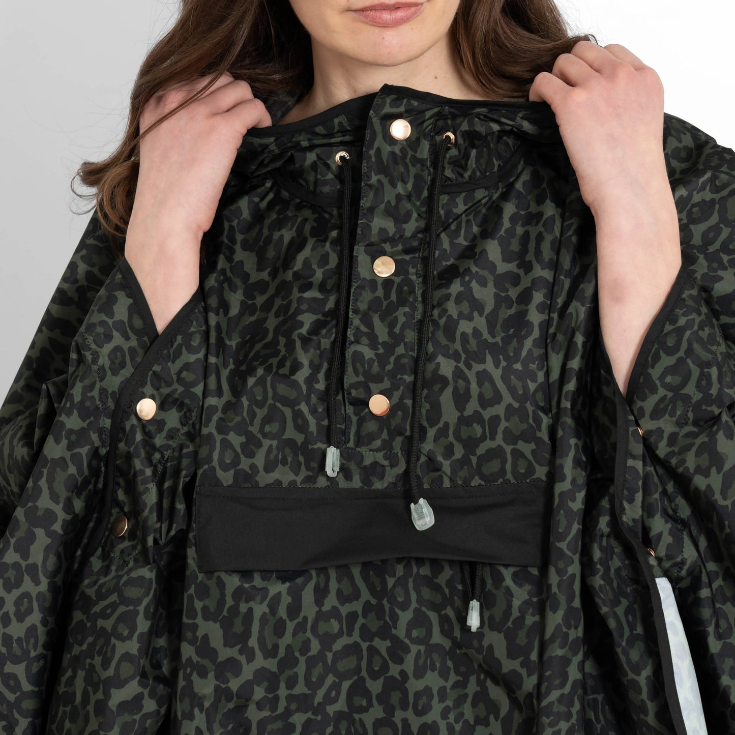 Aspen Rain Poncho - Khaki/Black Leopard