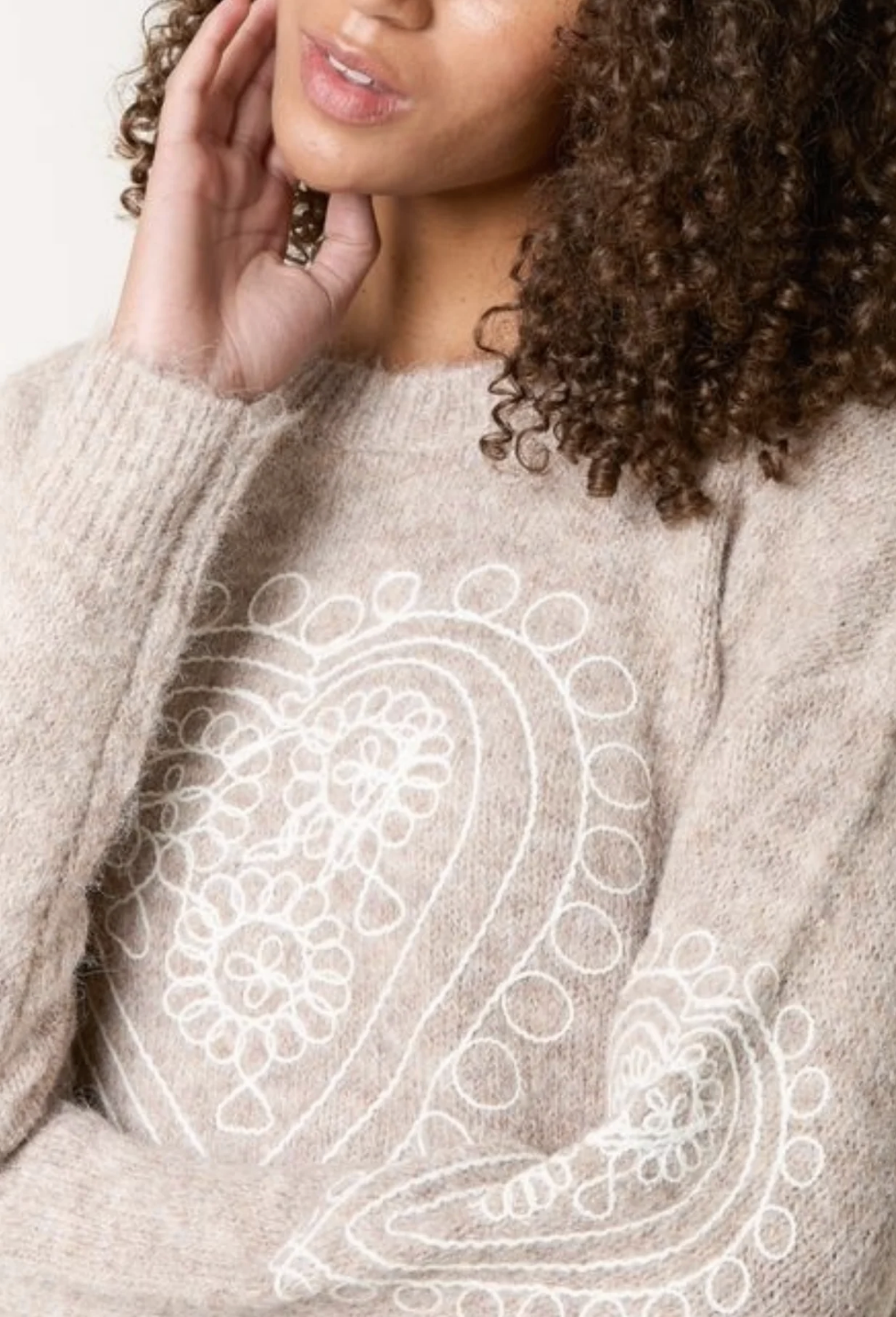 Heart Embroidered Knit Jumper - Mocha